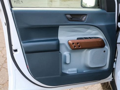 Used 2024 Ford Maverick Lariat w/ 4K Tow Package image 21