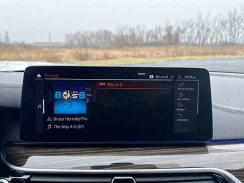 Used 2021 BMW M550i xDrive image 18