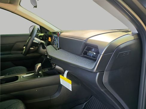 New 2026 Nissan Kicks SV w/ Charging Package FWD image 10