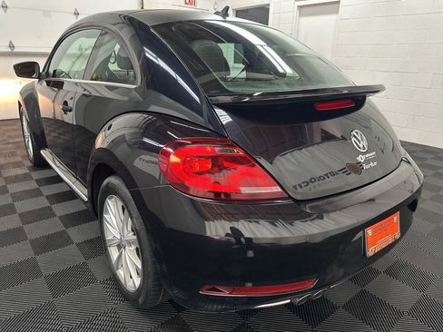 Used 2019 Volkswagen Beetle 2.0T SE image 8