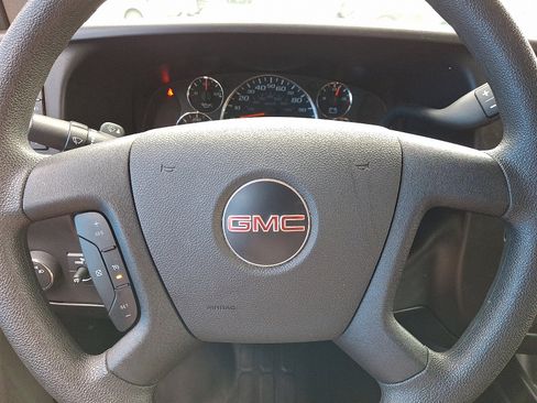 Used 2023 GMC Savana 2500 w/ Driver Convenience Package image 18