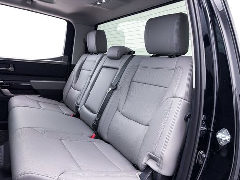 Used 2024 Toyota Tundra Limited image 40