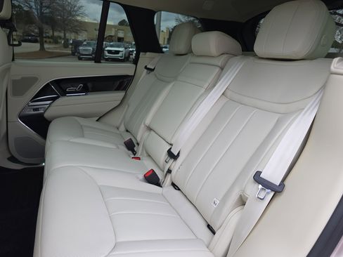 New 2026 Land Rover Range Rover SE image 14