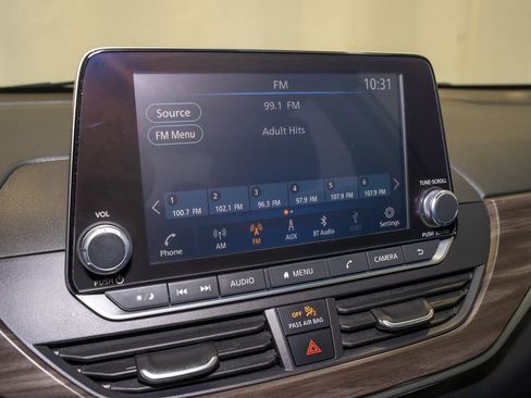 Used 2024 Nissan Altima 2.5 SV image 12