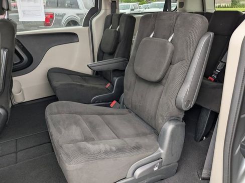 Used 2016 Dodge Grand Caravan SE w/ Quick Order Package 29E SE FWD image 22