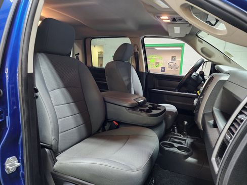 Used 2017 RAM 2500 Tradesman w/ Chrome Appearance Group image 24