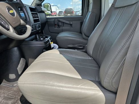 Used 2025 Chevrolet Express 3500 w/ Power Convenience Package RWD image 15