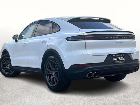 Used 2024 Porsche Cayenne S AWD/4WD image 16