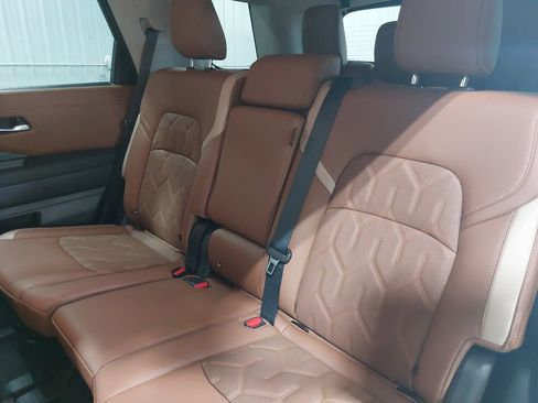 New 2026 Nissan Pathfinder Platinum AWD/4WD image 15
