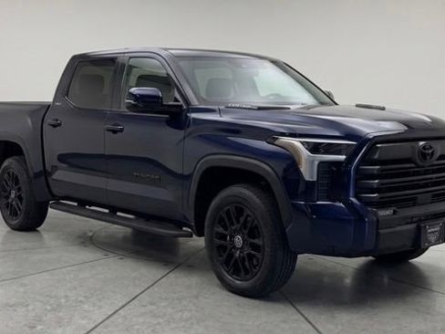 Used 2024 Toyota Tundra Limited AWD/4WD image 7