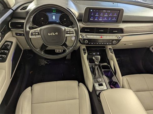 Used 2022 Kia Telluride SX w/ Towing Package image 13