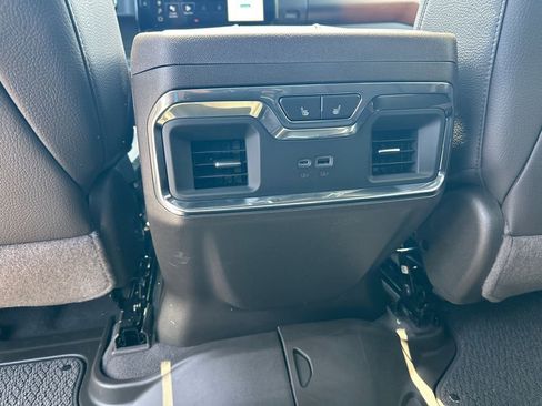 New 2026 GMC Sierra 1500 Denali w/ Denali Reserve Package AWD/4WD image 23
