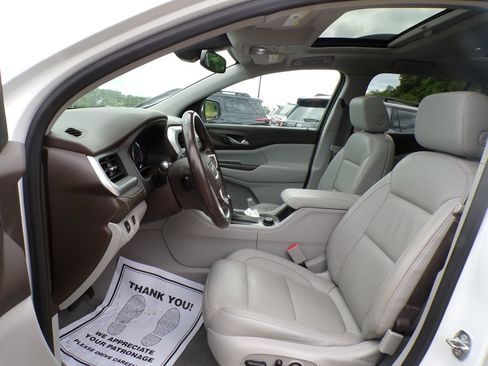 Used 2019 GMC Acadia SLT AWD/4WD image 13