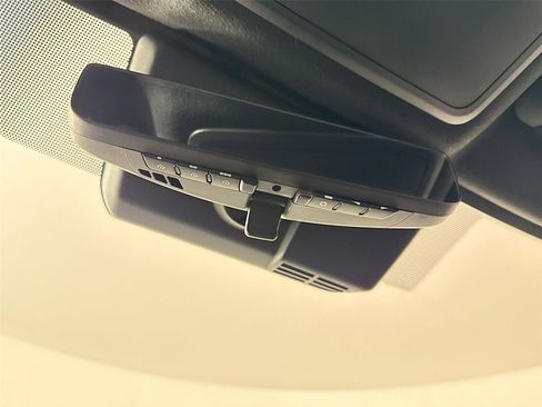 Certified 2025 Toyota 4Runner Trailhunter image 22