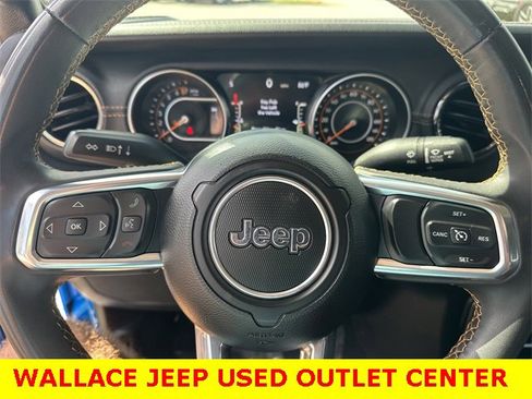 Used 2023 Jeep Gladiator Overland image 17