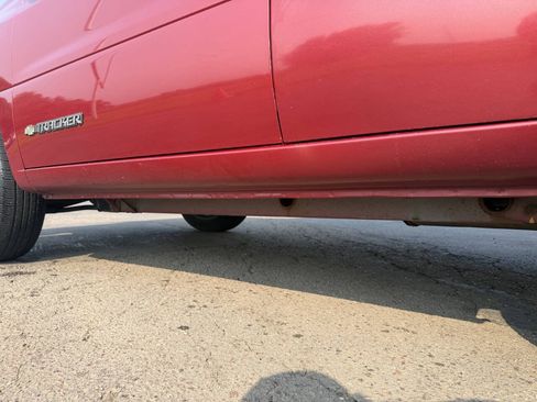 Used 2000 Chevrolet Tracker 4WD w/ Preferred Equipment Group 2 image 11