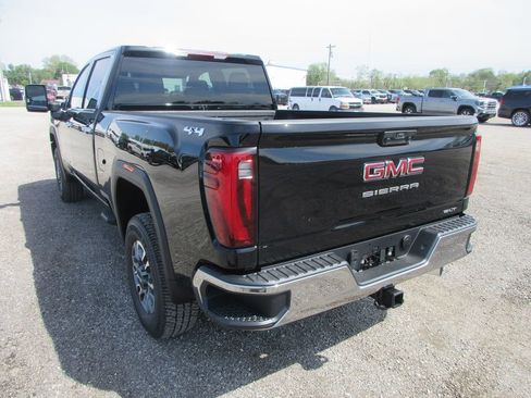 New 2026 GMC Sierra 2500 SLT w/ SLT Convenience Package AWD/4WD image 9