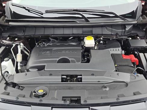 Certified 2024 Nissan Pathfinder SL w/ Black Appearance Package image 12