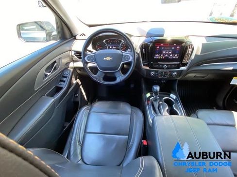 Used 2021 Chevrolet Traverse LT w/ LT Premium Package AWD/4WD image 34