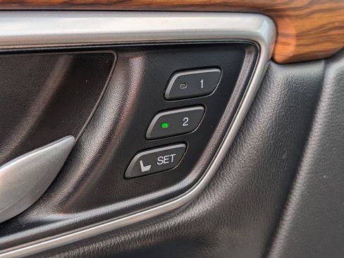 Used 2022 Honda CR-V EX-L image 16