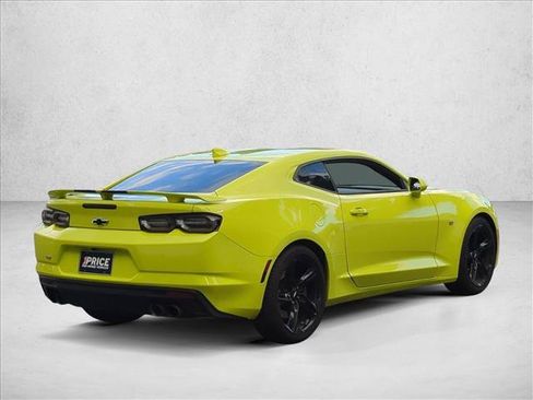 Used 2019 Chevrolet Camaro SS RWD image 5