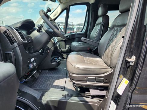 Used 2023 RAM ProMaster 2500 w/ Driver Convenience Group image 35