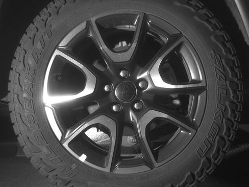 Used 2025 Jeep Compass Trailhawk image 15