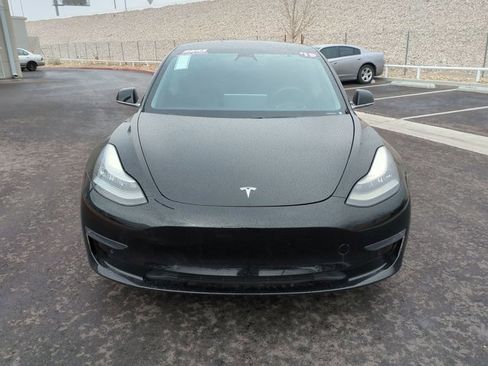 Used 2019 Tesla Model 3 Mid Range image 2