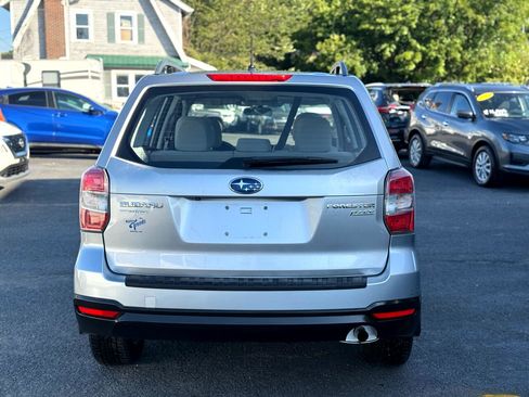 Used 2015 Subaru Forester 2.5i w/ Alloy Wheel Package image 9