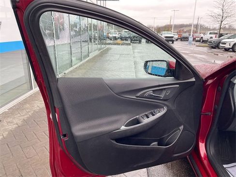 Used 2024 Chevrolet Malibu LT image 21