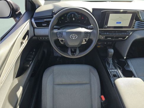 Used 2025 Toyota Camry LE w/ Convenience Package AWD/4WD image 4