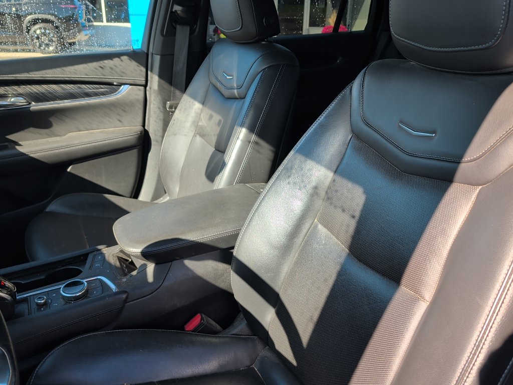 Used 2021 Cadillac XT6 Premium Luxury AWD/4WD image 12