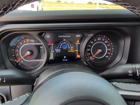 New 2025 Jeep Gladiator Sport image 19