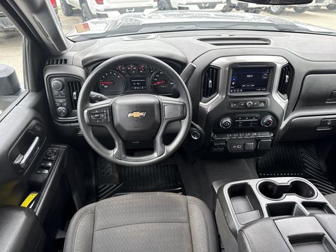Used 2024 Chevrolet Silverado 2500 Custom w/ Custom Convenience Package AWD/4WD image 17