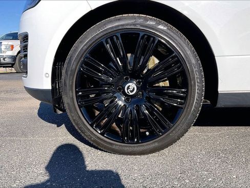 Used 2021 Land Rover Range Rover SV Autobiography Dynamic image 35