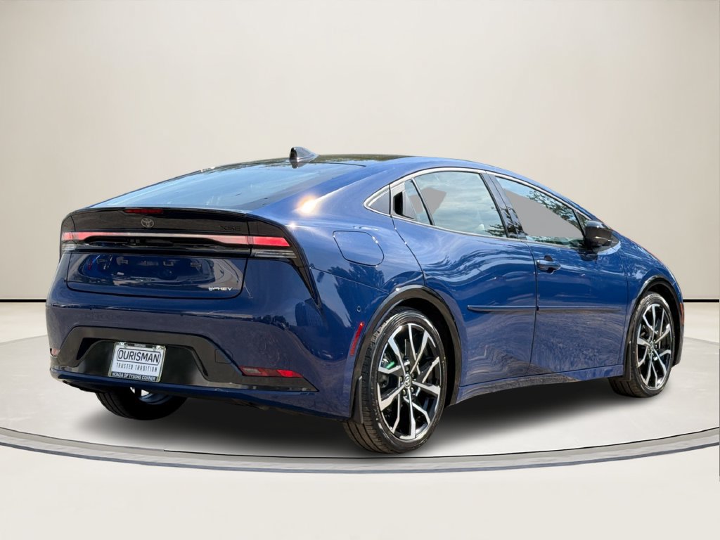 Used 2026 Toyota Prius Plug-In Hybrid w/ Limited Premium Package FWD image 4