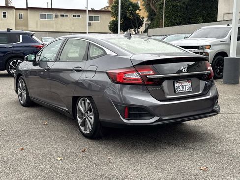 Used 2018 Honda Clarity Touring image 3
