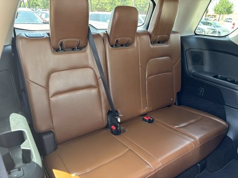 Used 2023 Nissan Pathfinder Platinum FWD image 26