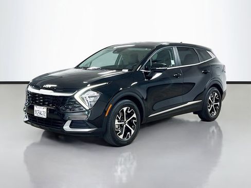 Used 2023 Kia Sportage EX FWD image 3