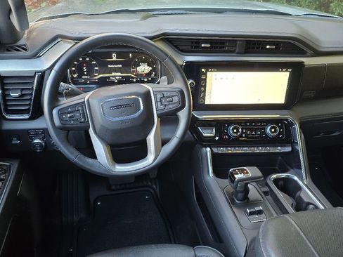 Certified 2024 GMC Sierra 1500 Denali w/ Denali Reserve Package image 6