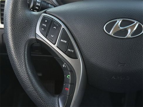 Used 2016 Hyundai Elantra GT image 14