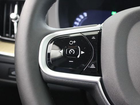 New 2026 Volvo XC60 B5 Plus w/ Protection Package Premier AWD/4WD image 27