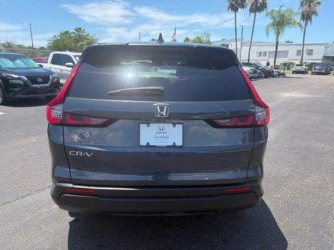 Certified 2025 Honda CR-V EX image 6