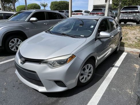 Used 2015 Toyota Corolla L image 1