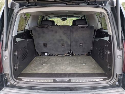 Used 2015 Chevrolet Suburban LTZ image 12