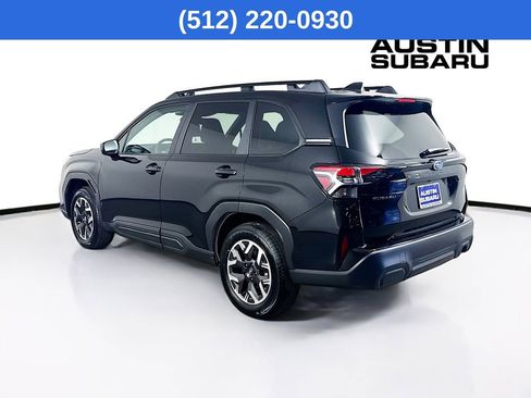 Used 2026 Subaru Forester Premium image 6