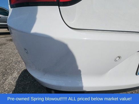 Used 2019 Dodge Charger SXT RWD image 8