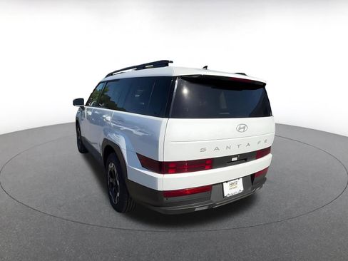 Used 2025 Hyundai Santa Fe SEL AWD/4WD image 11