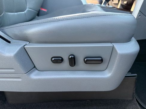 Used 2014 Ford F150 Lariat w/ Equipment Group 502A Luxury image 25