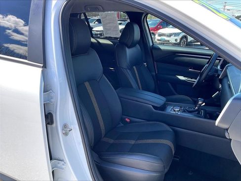 Used 2025 MAZDA CX-50 AWD 2.5 S w/ Preferred Package image 10